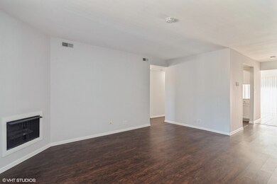 1726 S Washington St unit 1726, Naperville, IL 60565 - photo 3