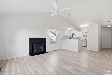 4955 Stoneback Dr, Lawrence, KS 66047 - photo 5