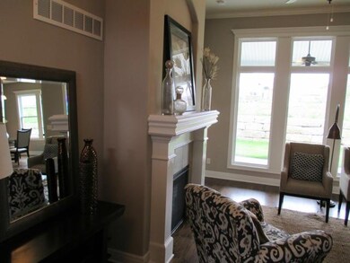 2019 Creek View Ln, Raymore, MO 64083 - photo 6