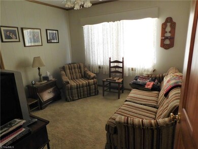 152 Lambert Dr, Asheboro, NC 27205 - photo 4