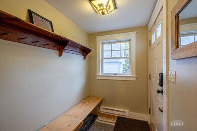 26 Maple St LP-23