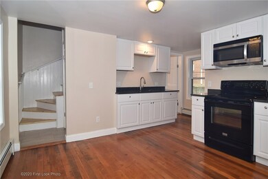 25 Mccusker Ct, Pawtucket, RI 02860 - photo 3