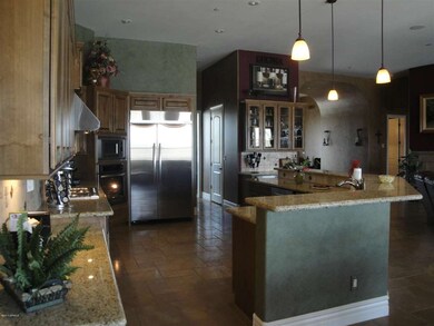 Gourmet Kitchen for the cooks!