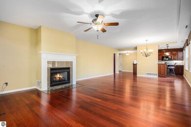 Marlborough unit 105, Kalamazoo, MI 49007 - photo 6