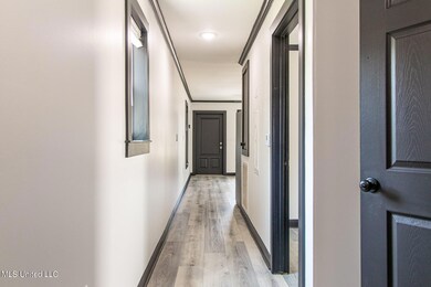 Hall 1.2