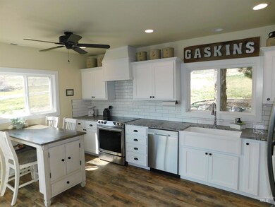 1526 Hill Rd, Homedale, ID 83628 - photo 4