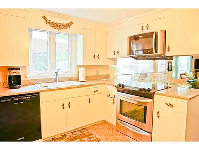 21 Oak Manor Dr, Barrington, RI 02806 - photo 7