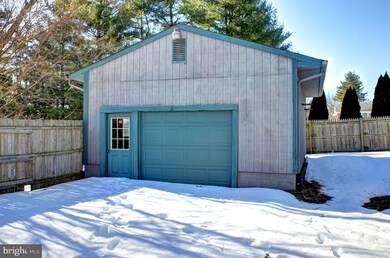 6422 Freedom Ave, Sykesville, MD 21784 - photo 5