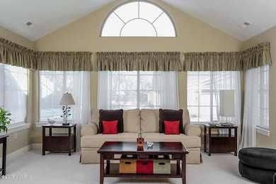 020-Sun_Room-1409899-mls