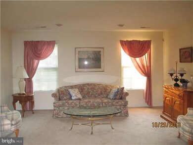 71 Lakebridge Dr, Woodbury, NJ 08096 - photo 2