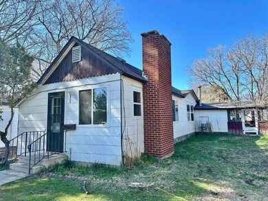 615 4th St W, Park Rapids, MN 56470 - photo 2