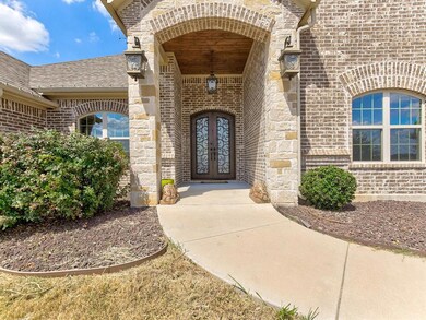 4402 Twin Oak Ct, Granbury, TX 76049 - photo 3