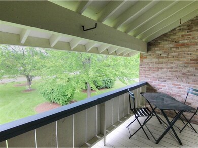 80 Ledgewood Cir unit 203, Burlington, VT 05401 - photo 3