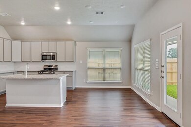 1014 Tomball Downs Dr, Tomball, TX 77375 - photo 5