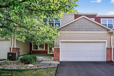 1656 White Pine Way unit B, Carver, MN 55315 - photo 2