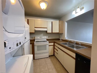 103 Lake Powell Rd unit E, Williamsburg, VA 23185 - photo 5