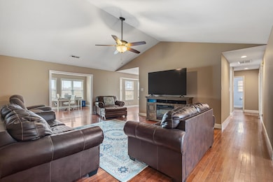 5545 J Riley West Dr, Greenback, TN 37742 - photo 7