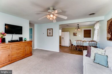 7726 Carter Rd, Sykesville, MD 21784 - photo 4