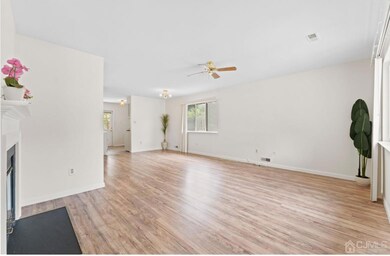 11 Chamberlain Ct, Old Bridge, NJ 08857 - photo 5