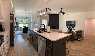 32302 E 67th Place S, Broken Arrow, OK 74014 - photo 7