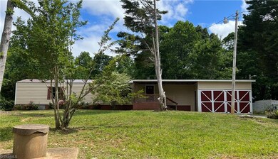 1336 Foxburrow Rd, Asheboro, NC 27205 - photo 2