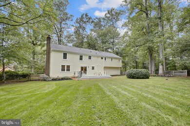 10652 Chadwell Ct, Great Falls, VA 22066 - photo 3