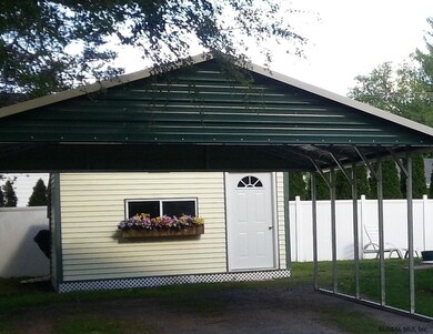 1045 Beverly St, Schenectady, NY 12306 - photo 5