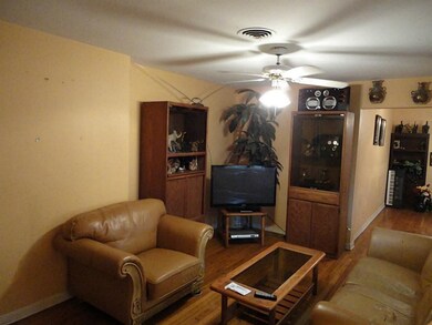 527 Hohldale St, Houston, TX 77091 - photo 3