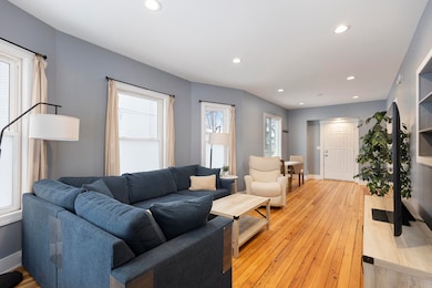 94 W 17th St, Holland, MI 49423 - photo 3