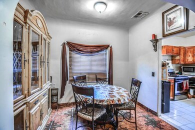 DINING 1