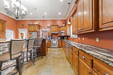131 Suzette-32