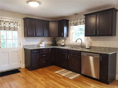 44 Ferncrest Dr, Cumberland, RI 02864 - photo 7