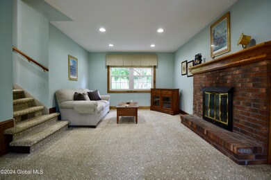 5 Cedarcrest Dr, Saratoga Springs, NY 12866 - photo 3