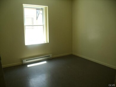 36 N 10th St unit 2, Allentown, PA 18101 - photo 5