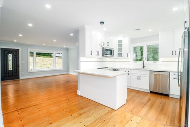 12 Deer Run Rd, Brookfield, CT 06804 - photo 3