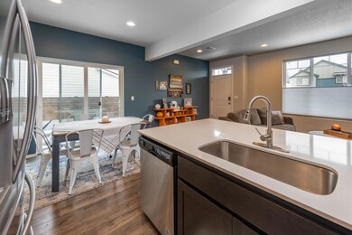 20561 SE Evian Ave (18 of 33)