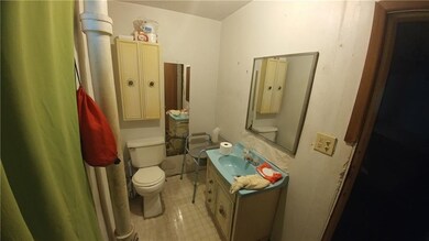 2022 Forkner St, Anderson, IN 46016 - photo 4