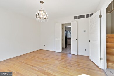 1102 Valewood Rd, Towson, MD 21286 - photo 7