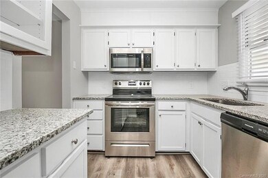 Updated Kitchen!!