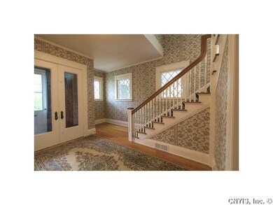 Foyer.