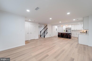 4047 Chetham Way, Woodbridge, VA 22192 - photo 7