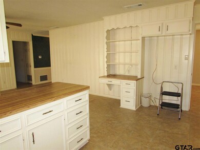 635 Whittle St, Tyler, TX 75701 - photo 6