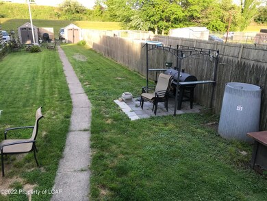 42 Brookside St, Wilkes Barre, PA 18705 - photo 3