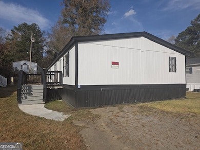 21 Club Cir, Ellenwood, GA 30294 - photo 2
