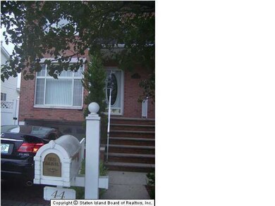 44 Sharrotts Rd, Staten Island, NY 10309 - photo 3