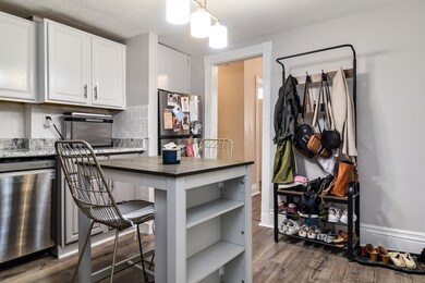 31 Queensberry St unit B, Boston, MA 02215 - photo 3