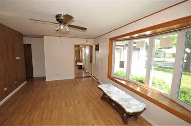 3103 Martin Ln, Rolling Meadows, IL 60008 - photo 5