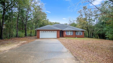 121 Hillwood Dr, Crestview, FL 32539 - photo 3