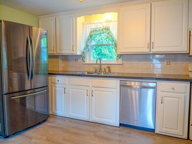 34 Norman Terrace, Feeding Hills, MA 01030 - photo 5