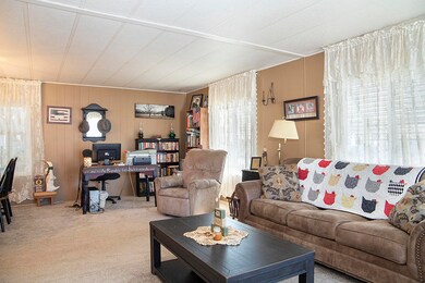 340 Beechwood Dr, Grants Pass, OR 97526 - photo 7